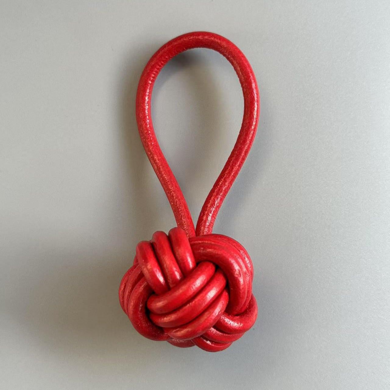 Knit Ball Leather Keyring in Black